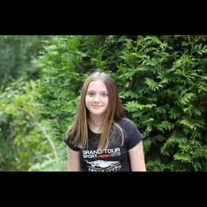 Meet your Posher, Ava